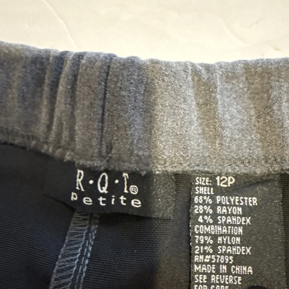 NWT R.Q.T Petite Slender & Sleek‎ Pants Charcoal 12p